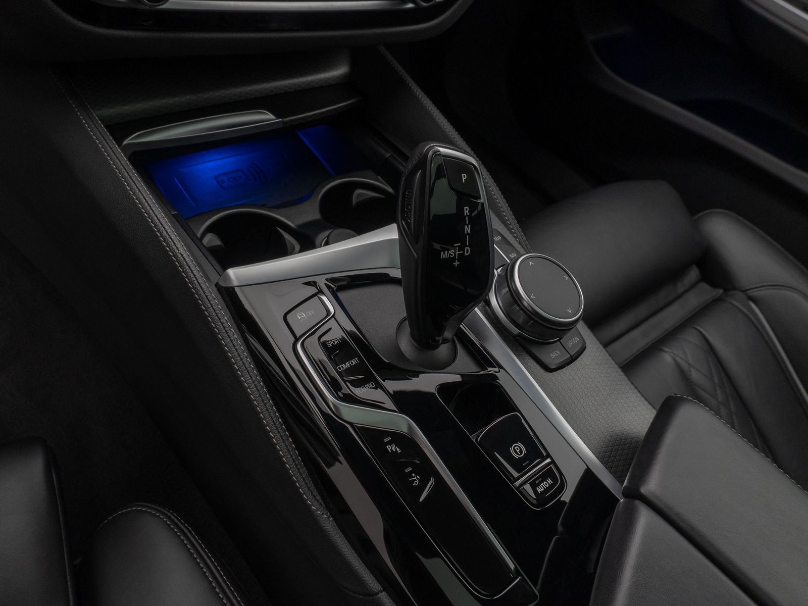 Fahrzeugabbildung BMW 640 Gran Turismo xD MSport Pano Laser HUD 20Zoll
