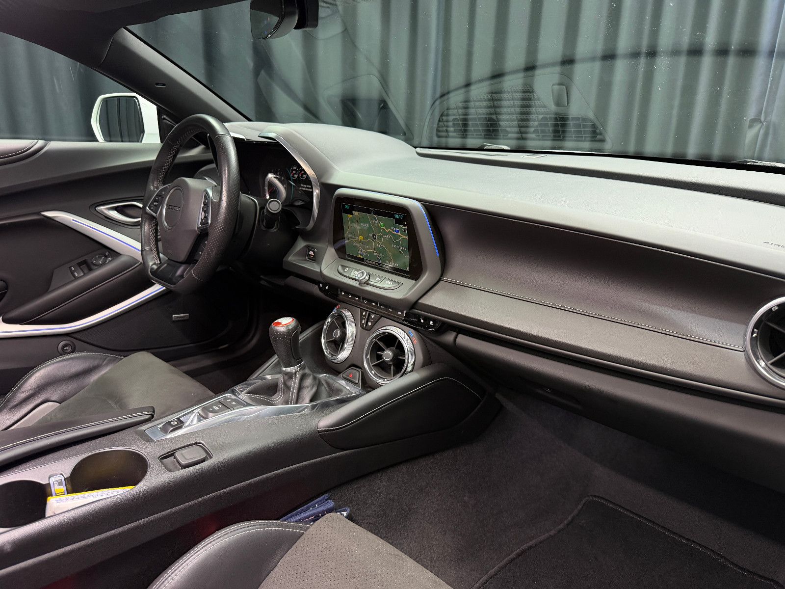 Fahrzeugabbildung Chevrolet Camaro Coupé V8|SCHALTER|RECARO|DEUTSCHES FZG|