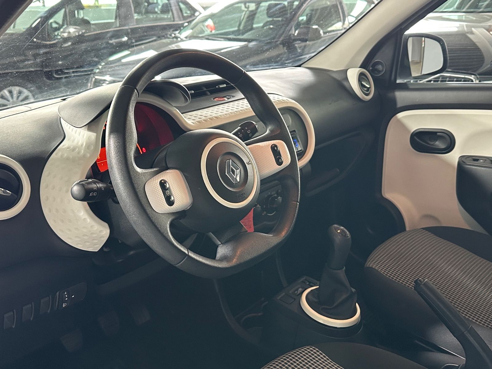 Twingo Life*1.Hand*Elektr.Fenster*5-Türer*HU Neu