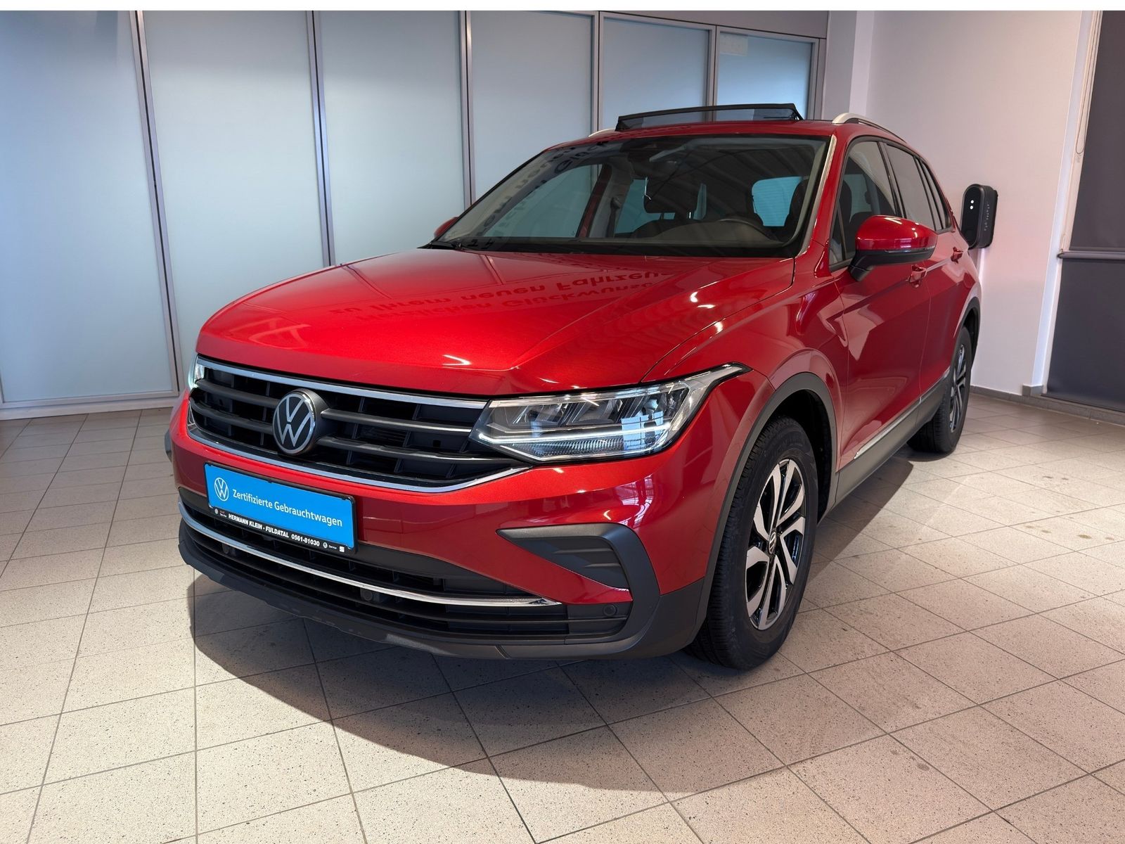 Volkswagen Tiguan 2.0 TDI Active AHK Pano ACC foto 3