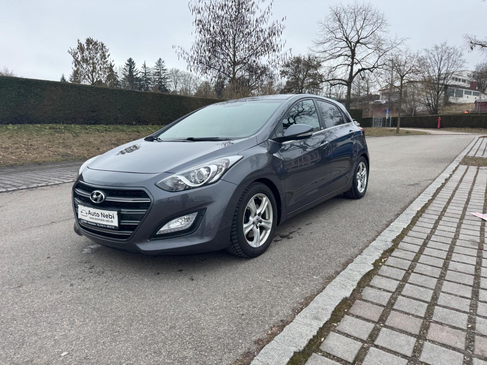 Hyundai i30 blue Passion*1.6*Tempomat*Klimaa.*USB*