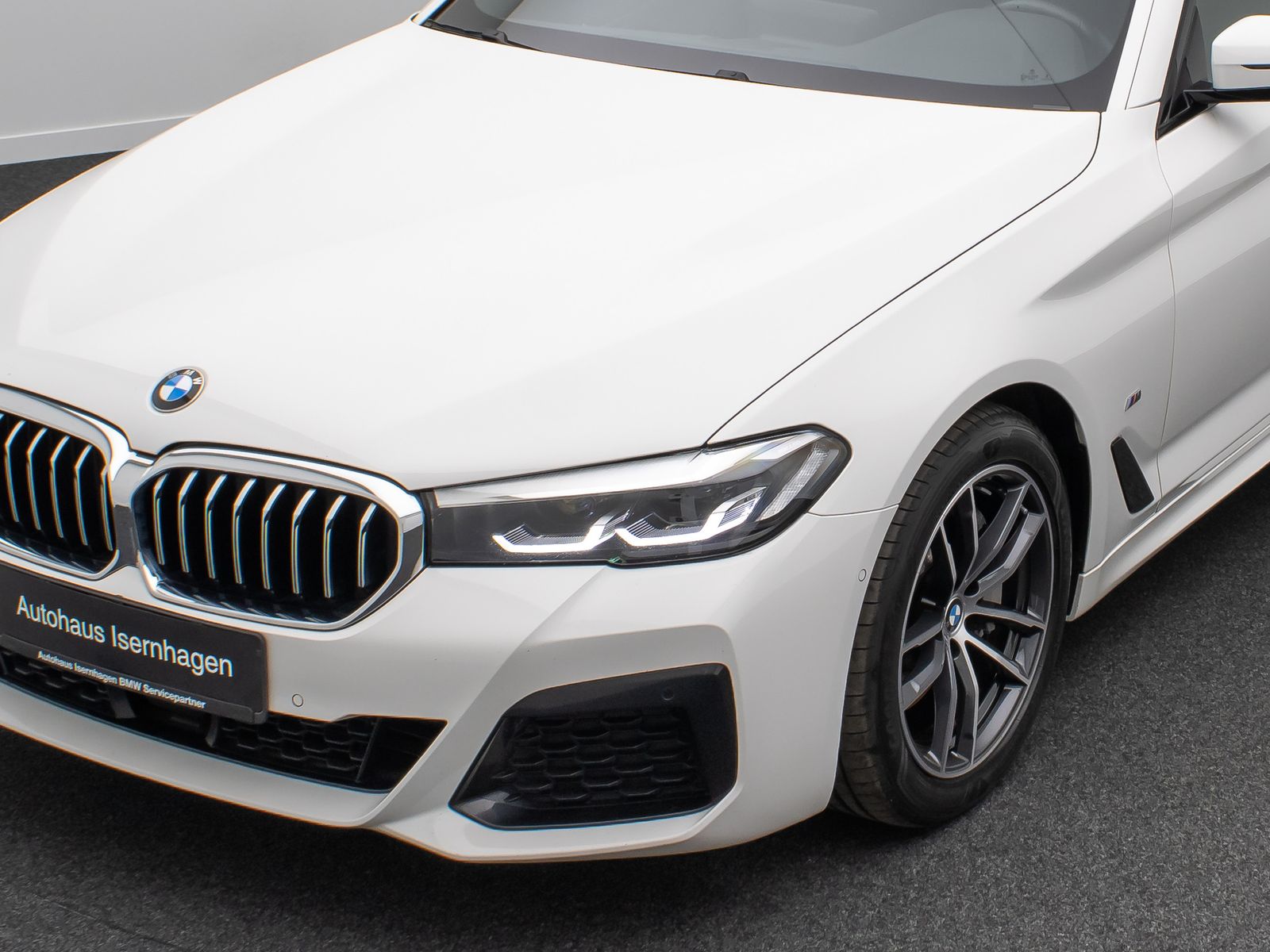Fahrzeugabbildung BMW 530i M Sport Stop&Go Alarm DAB Komfort HiFi 18"