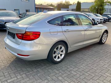 BMW 320 Gran Turismo - 12
