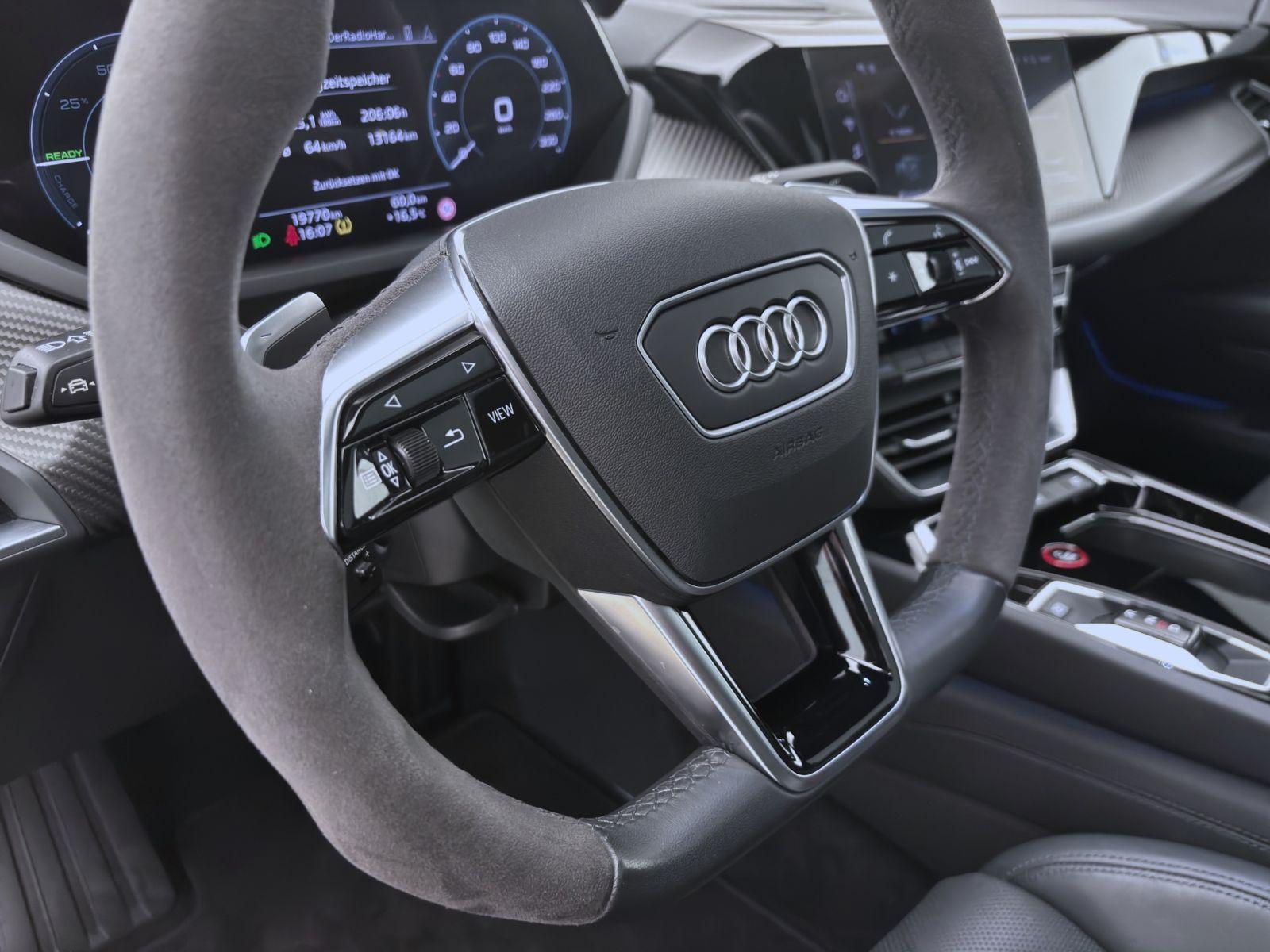 Audi e-tron GT Q PANO MATRIX NAVI B&O HuD SITZHZG