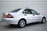 Mercedes-Benz C180 Kompressor+SHZ+PDC+Navi+Nur 42.600KM - Mercedes-Benz C 180 aus 2006: Kompressor