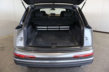 Audi Q7 50 TDI qu. S-LINE LUFT+HUD+ACC+PANO+22"+AHK
