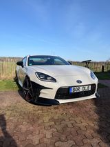 Toyota GR86 Milltek,J-Sport,H&R tiefer,2x18 Zoll Felgen - Toyota GR86 aus 2022