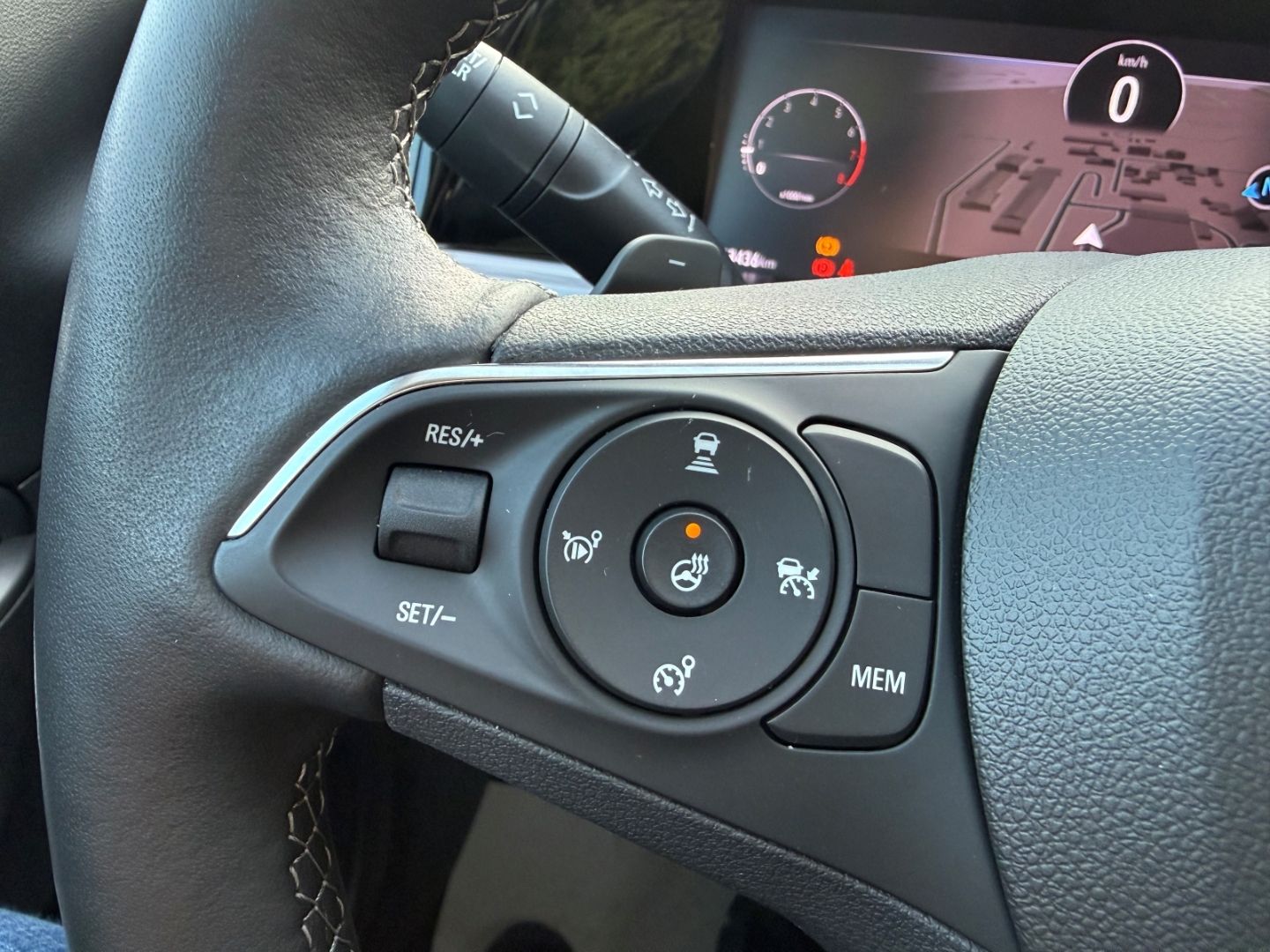Fahrzeugabbildung Opel Grandland GS 1.2 Turbo SHZ+LHZ+Kamera+Allwetter