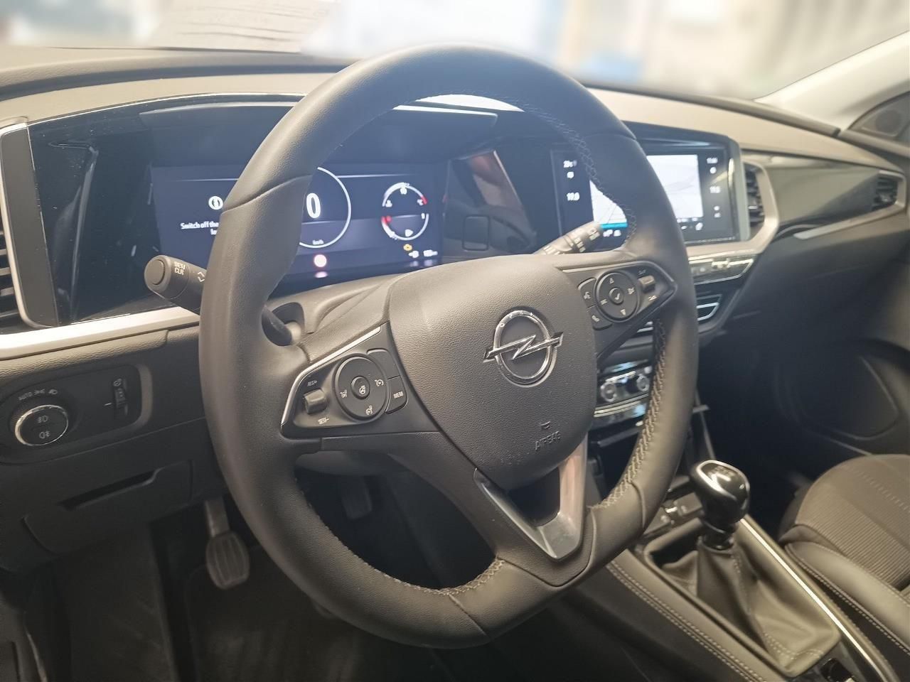 Fahrzeugabbildung Opel Grandland 1.2T GS - Navi, Bluetooth, Sitzhzg