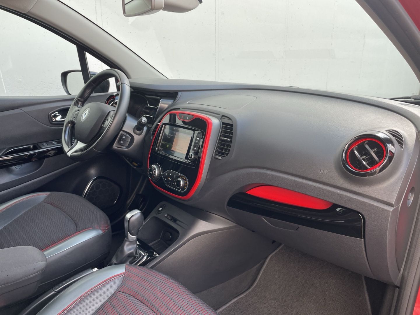 Captur 1.2 TCe 120 X-MOD ENERGY Kamera/GRA/Navi/