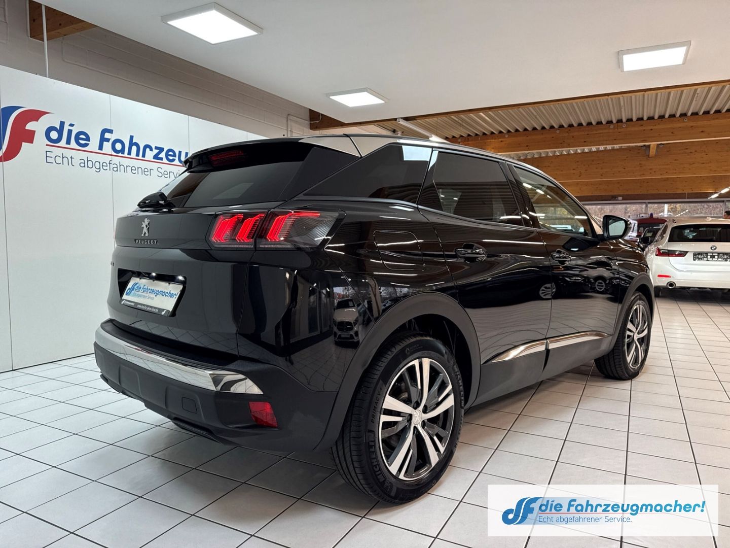 Fahrzeugabbildung Peugeot 3008 Allure Pack Navi Digitales Cockpit LED El.