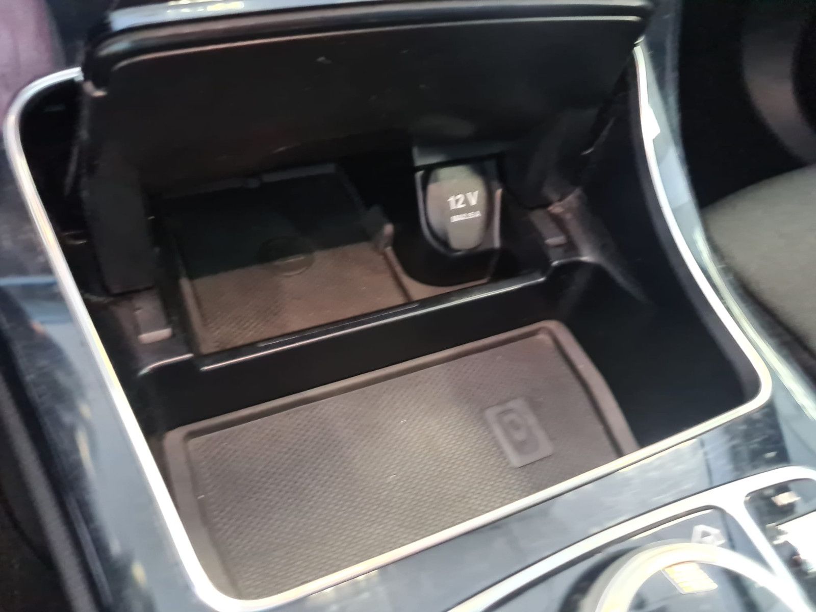 Fahrzeugabbildung Mercedes-Benz C 200 T-Modell / NAVI / KAMERA / LED HIGHTPERFOR