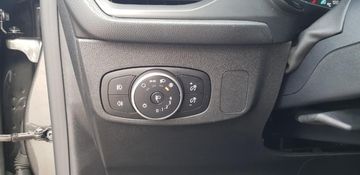 Fahrzeugabbildung Ford Focus Lim. ST-Line