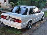 BMW 327i - BMW 3 Series: Halbautomatik