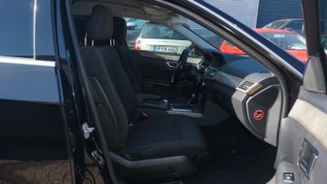 Mercedes E 200 - 9