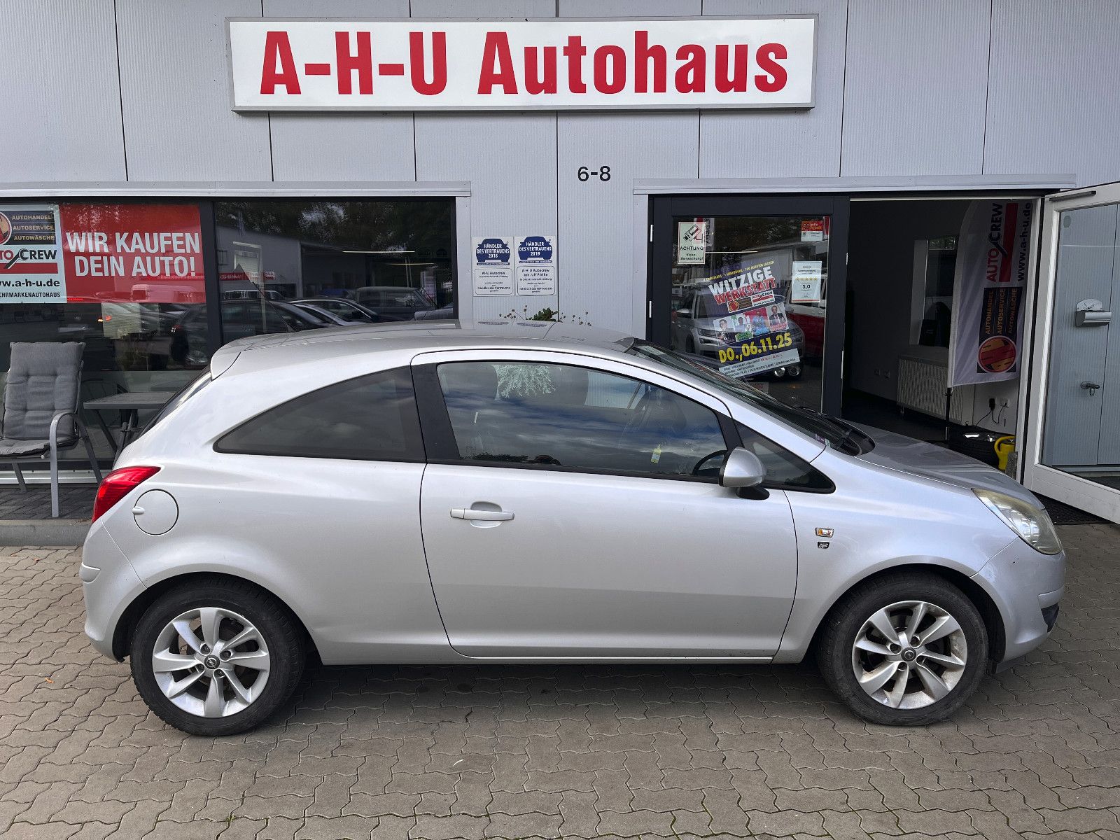 Fahrzeugabbildung Opel Corsa D Edition "111 Jahre"