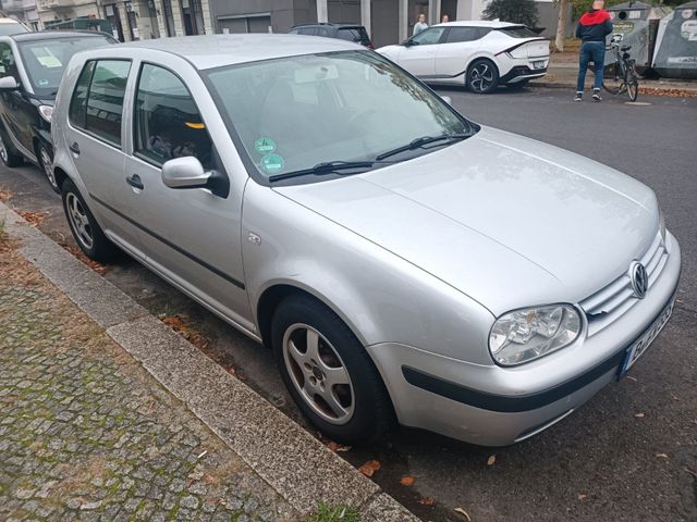 Volkswagen Golf 1.6 Automatik Edition,Klim...