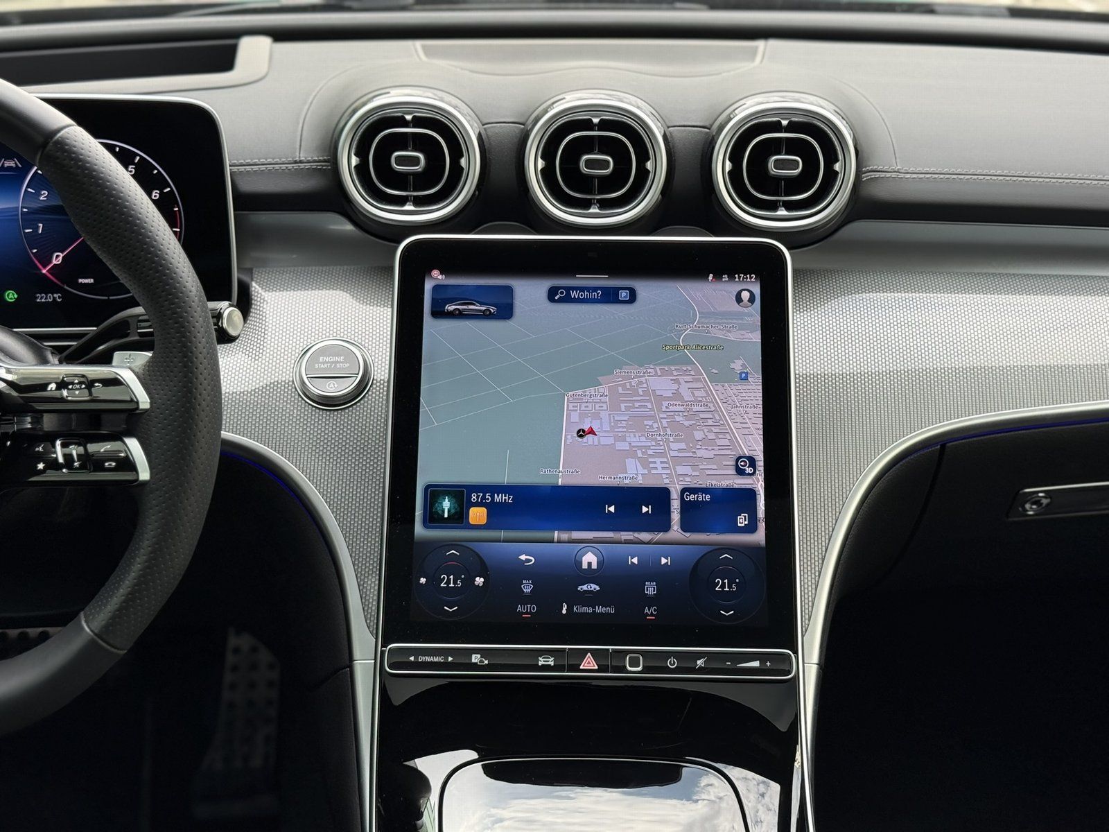 Fahrzeugabbildung Mercedes-Benz CLE 300 AMG*HEAD-UP*BURMESTER*PANO*20"ZOLL*MEMOR