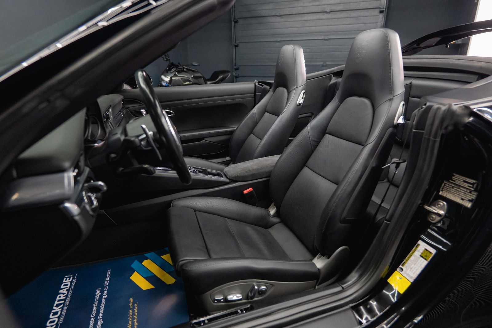 Fahrzeugabbildung Porsche 911 Carrera 4 S Cabriolet Sport Chrono Garantie