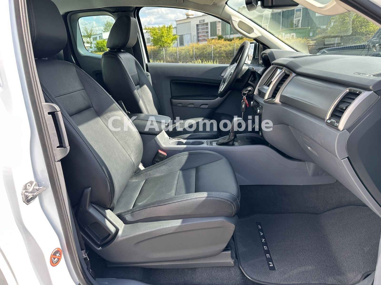 Fahrzeugabbildung Ford Ranger 3.2 TDCi Limited Extrakabine 4x4/Navi/AHK