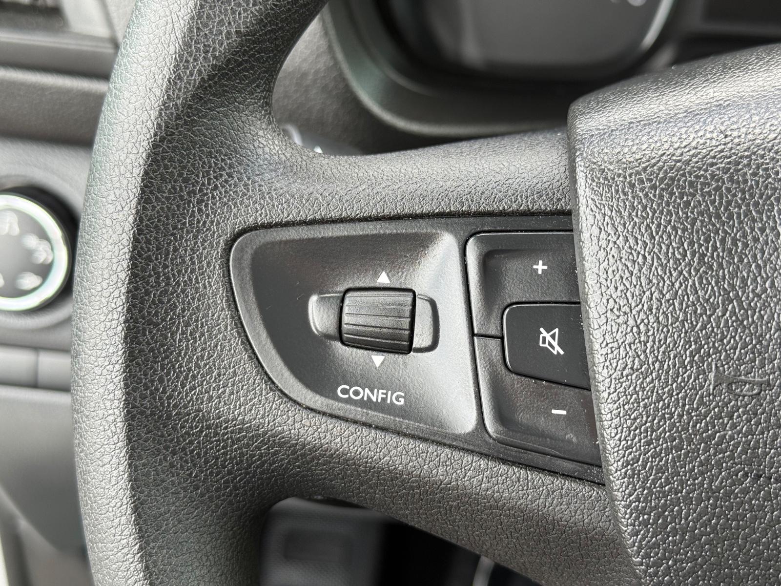 Peugeot Expert 2.0 HDI Premium L2 KLIMA NAVI TEMP AHK