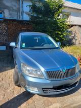 Skoda Octavia 1.6 l - Skoda Octavia aus 2012 mit Diesel-Antrieb: Limousine