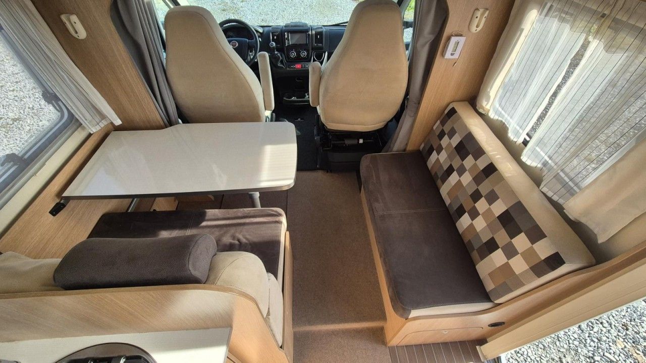 Fahrzeugabbildung Sunlight T 64 AHK TV / SAT - Zahnriemen und Service neu