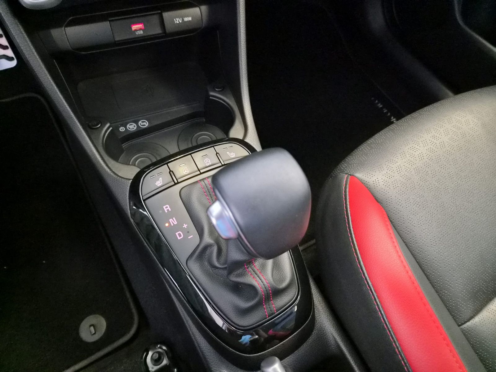 Fahrzeugabbildung Kia Picanto GT-Line / 1. Hand / KAMERA / LEDER