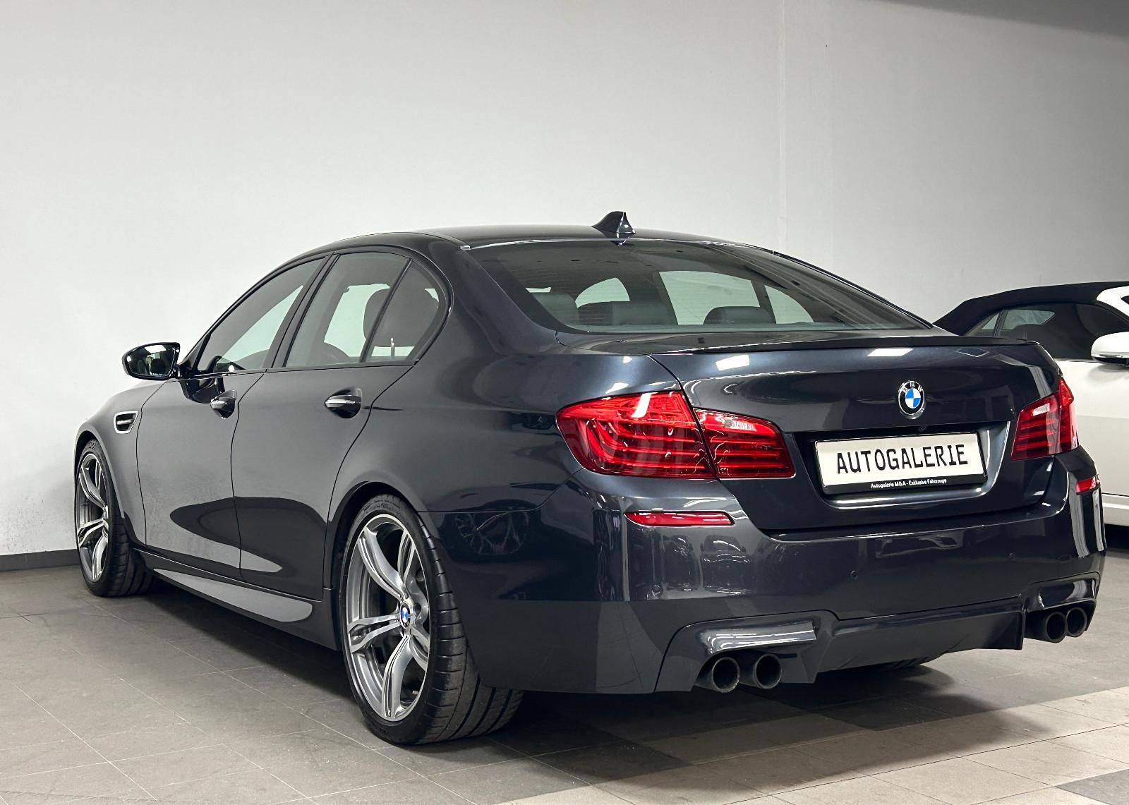 BMW M5 COMPETITION V8 4.4 575ch - PACK COMPETITION - HARMAN KARDON - HUD - CUIR MÉRINOS - SIÈGES CHAUFFANTS