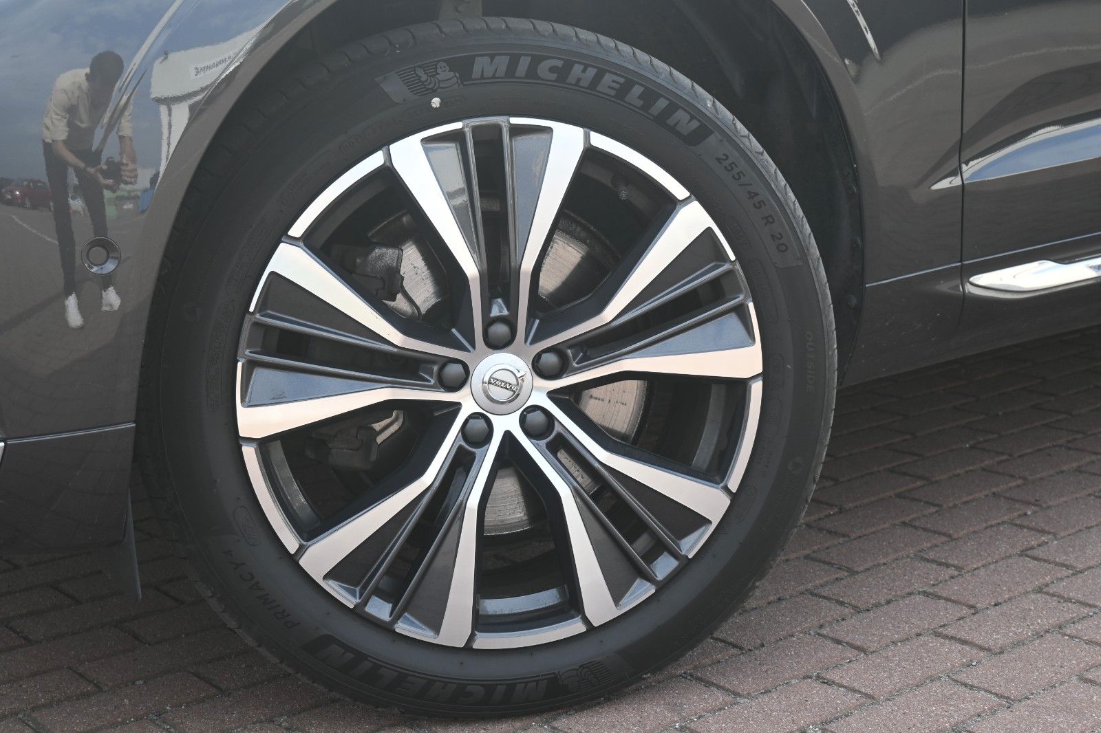 Fahrzeugabbildung Volvo XC60 T8 AWD Recharge Inscription*360°*STDHZG*ACC