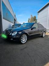 Mercedes-Benz Mercedes E280 CDI V6 4MATIC Elegance - Mercedes-Benz E 280: Cdi 4matic