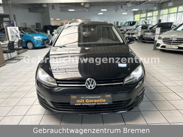 Volkswagen Golf - 2