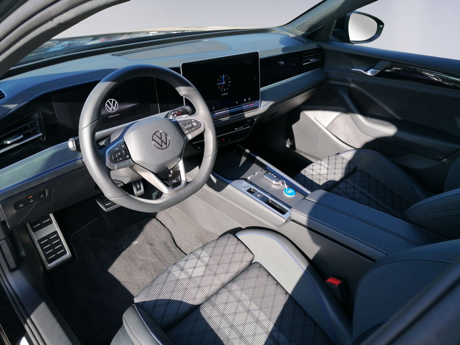 Passat Variant R-Line 2.0 TDI 4MO DSG MATRIX+PAN