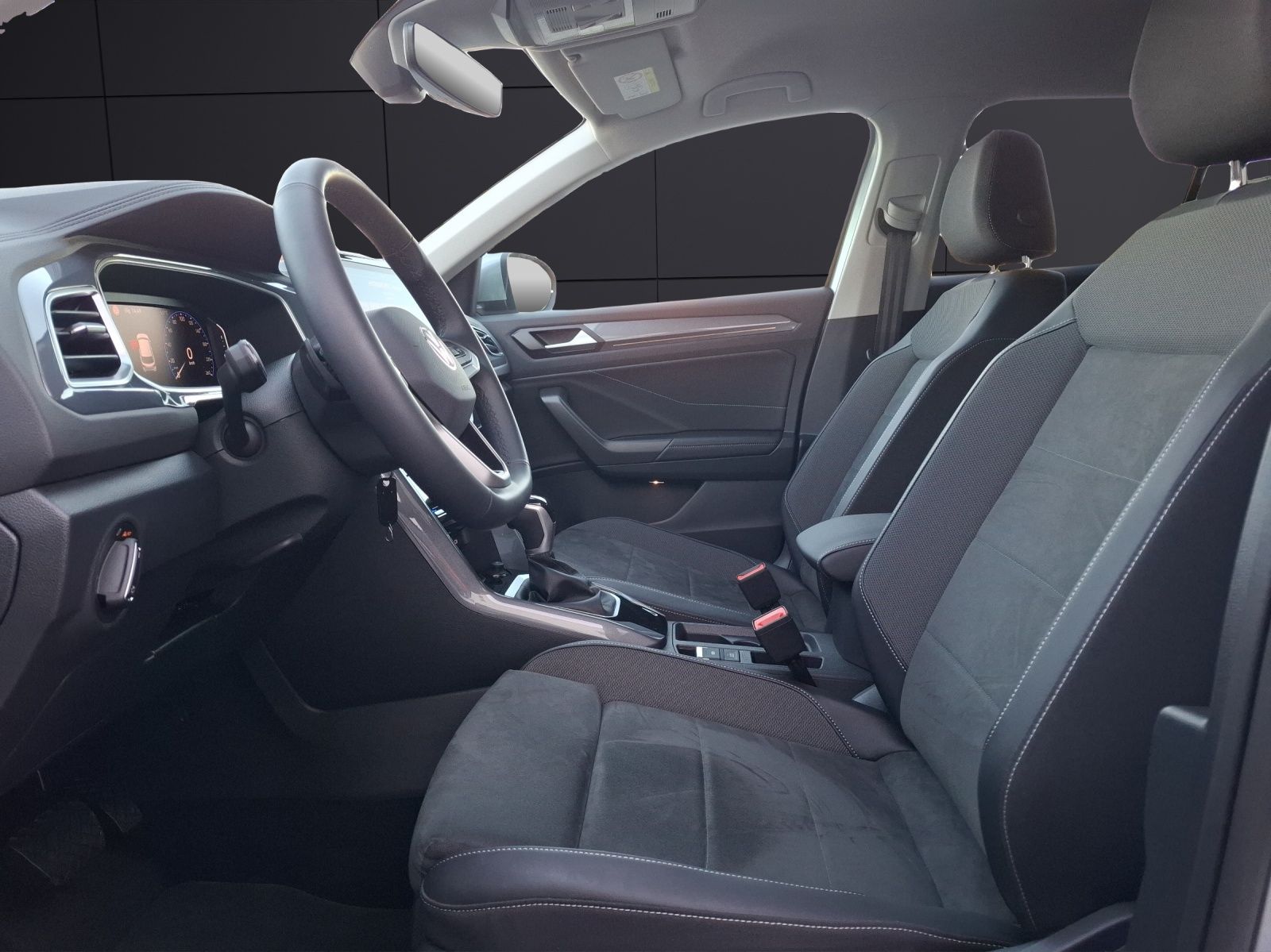 Fahrzeugabbildung Volkswagen T-Roc TDI Style DSG LEDplus Navi AID ACC RFK SH