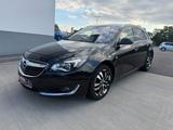 Opel Insignia A Sports Tourer Business Innovation - Opel Insignia in Halle