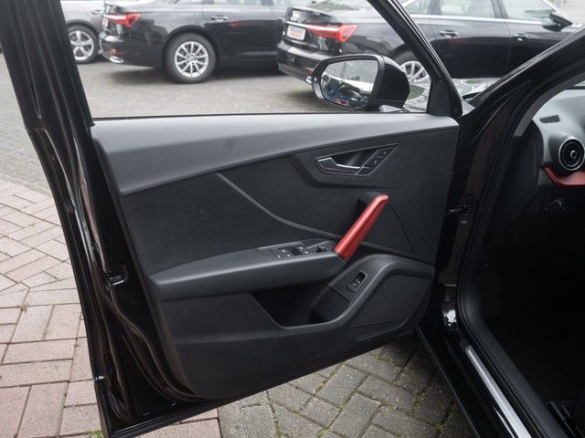 Q2 35 TFSI sport AHK+NAVI+LED