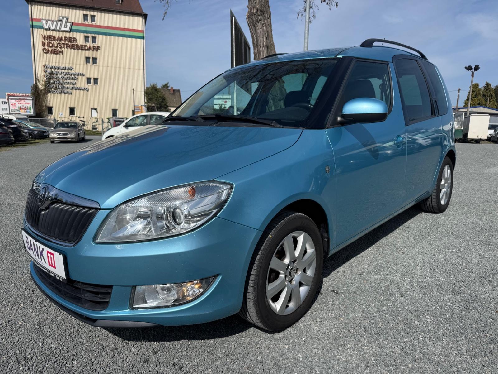 Skoda Roomster 2013 — interior