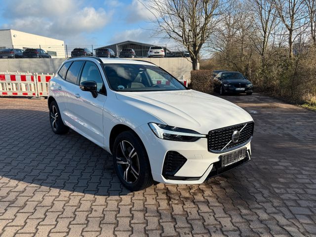 Volvo XC60 B4 R-DESIGN+LEDER+NAVI+CAM+AHK+19"ALU++