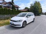 Volkswagen Touran 1.6 TDI SCR DSG Comfortline BMT Comfo... - VW Touran von privat