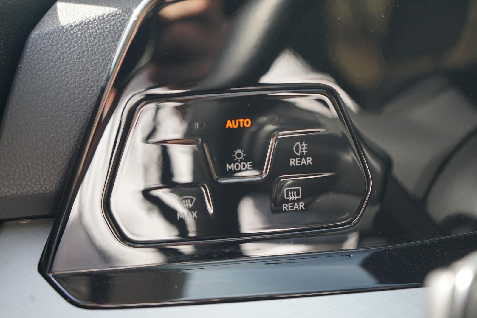 Volkswagen Golf VIII 1.5 TSI Life LED Navi ACC Head-Up, миниатюра 28