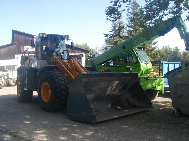 Liebherr L556 2plus2