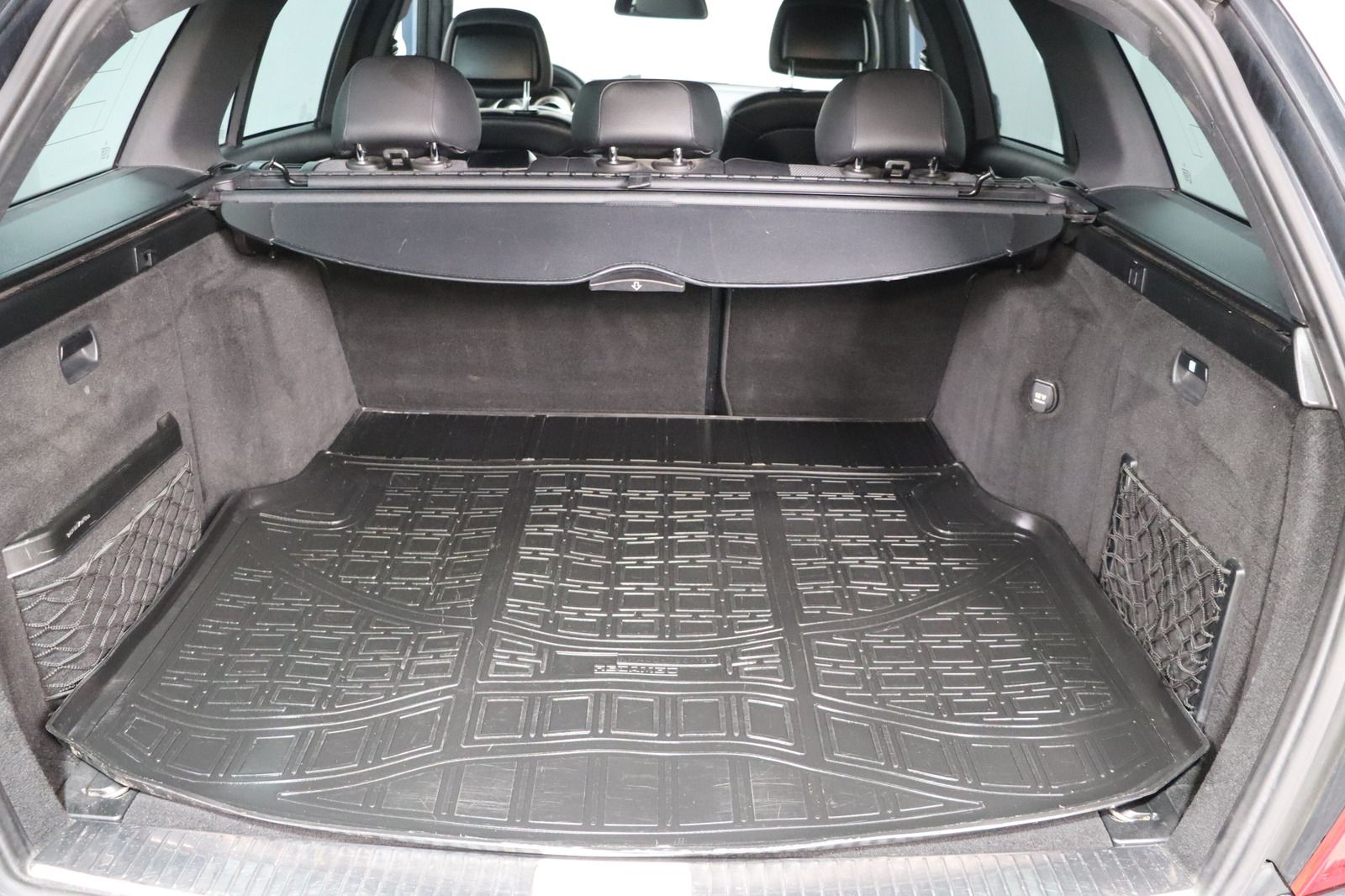 Fahrzeugabbildung Mercedes-Benz C 250 CDI T BlueEFF AVANTG. AMG-Paket * DIS *