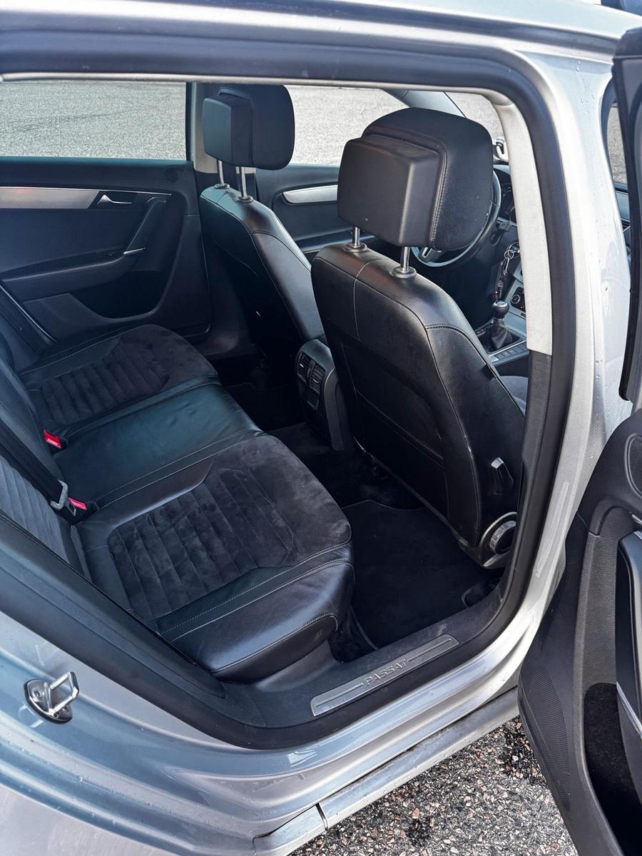Volkswagen Passat 2011 — photo 6