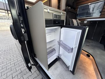 HYMER  ERIBA  HYMERCAR Yellowstone 602 8G Autarkie Wohnkomfort AHK ACC