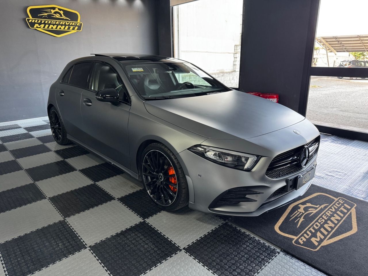 Mercedes-Benz Mercedes-benz A 35 AMG premium plus