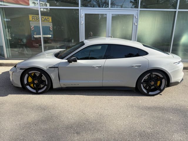 Porsche Taycan Turbo S -Burmester -4xKlima -B-Display