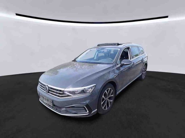 Passat Variant 1.4 GTE R-LINE LED+KAMERA+PAN+DCC