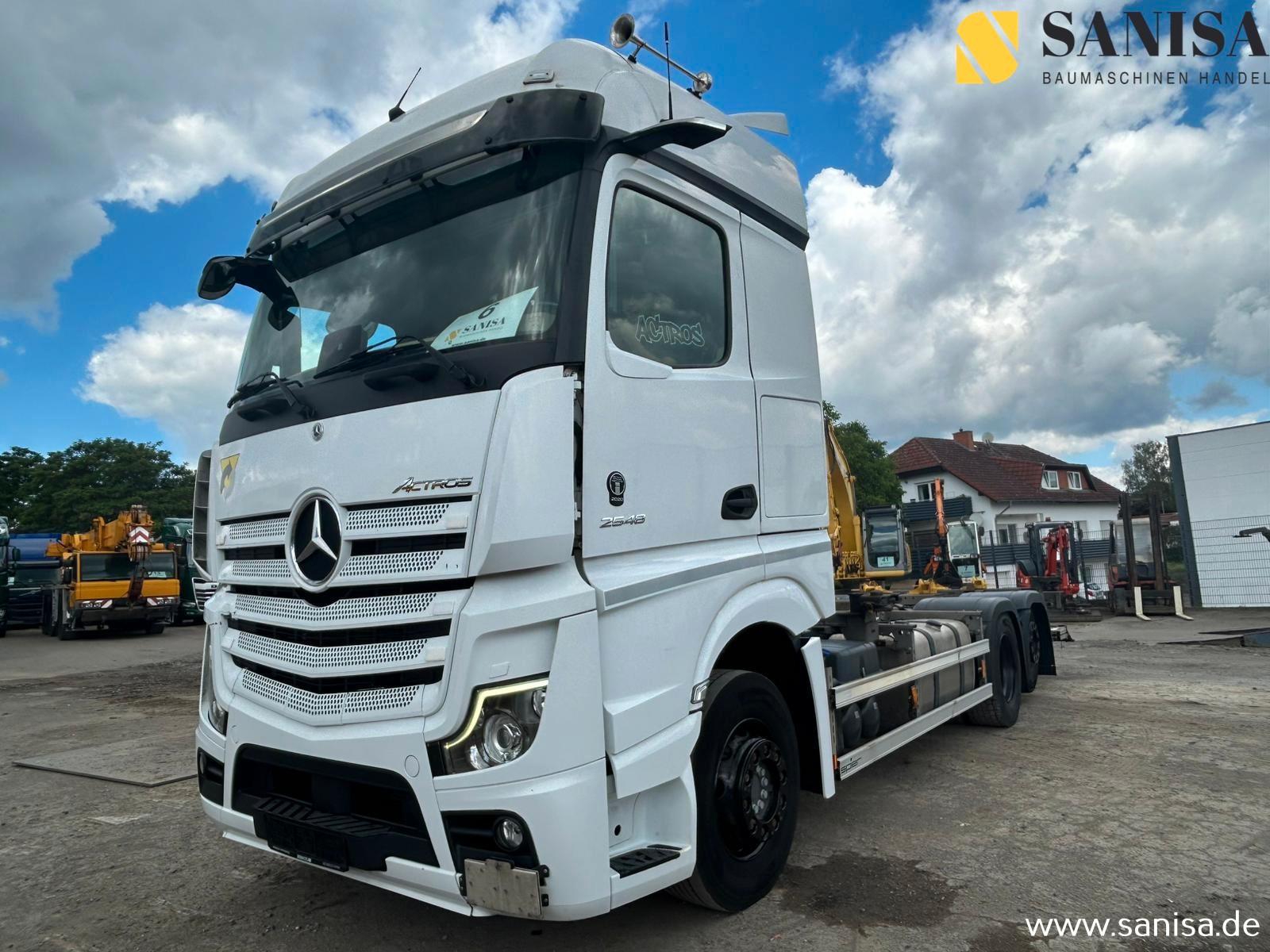 Mercedes-Benz Actros2548/Angel Mirror/TÜV:01.27/Xenon/Retarder