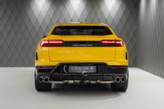 Urus 4.0 V8 SE YELLOW/BLACK YELLOW PANO B&amp;O