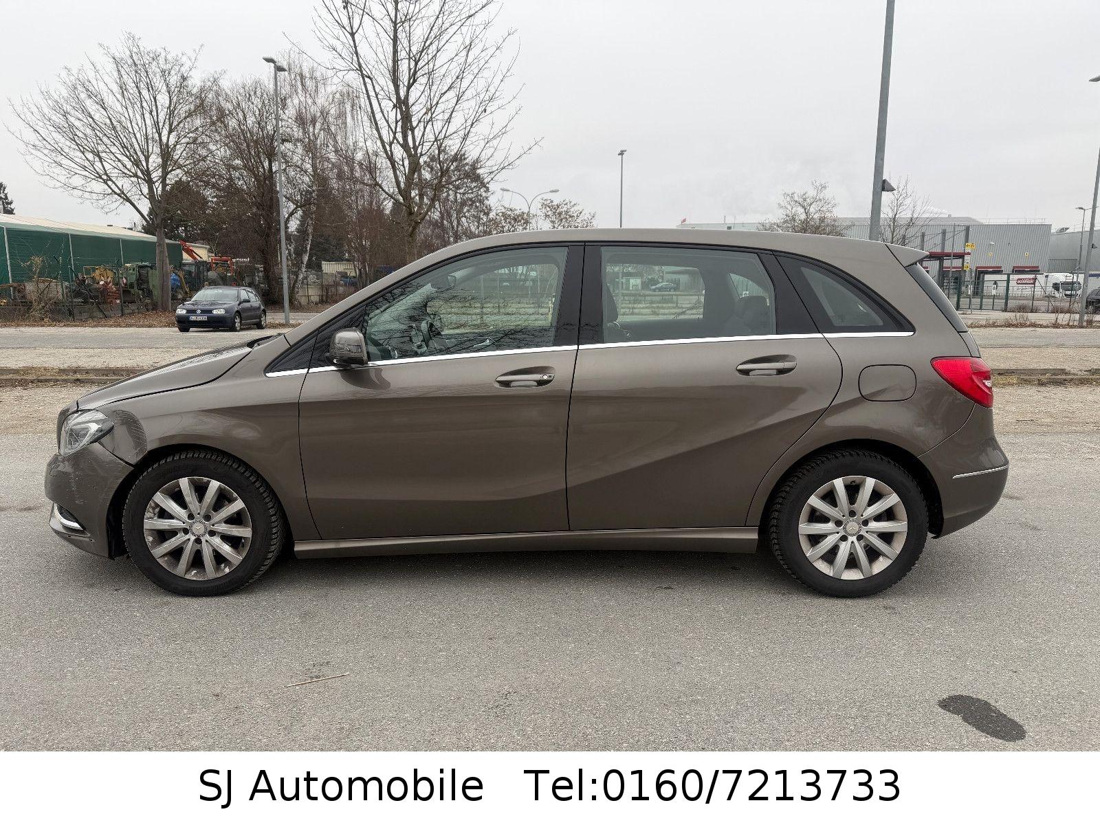 Mercedes-Benz B 180 CDI*Automatik*Navi*Leder*Xenon*PDC*SHZ*AHK